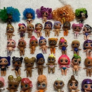 LoL surprise !!  39dolls , 2babies, 7pets, with accessories preowned collection